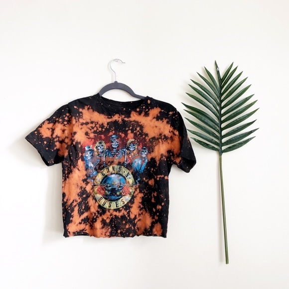 Bravado Tops - Guns N Roses Distressed Graphic Tee